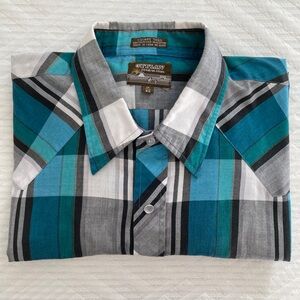 Vintage Outlaw Western Wear Pearl Snap button down short sleeve